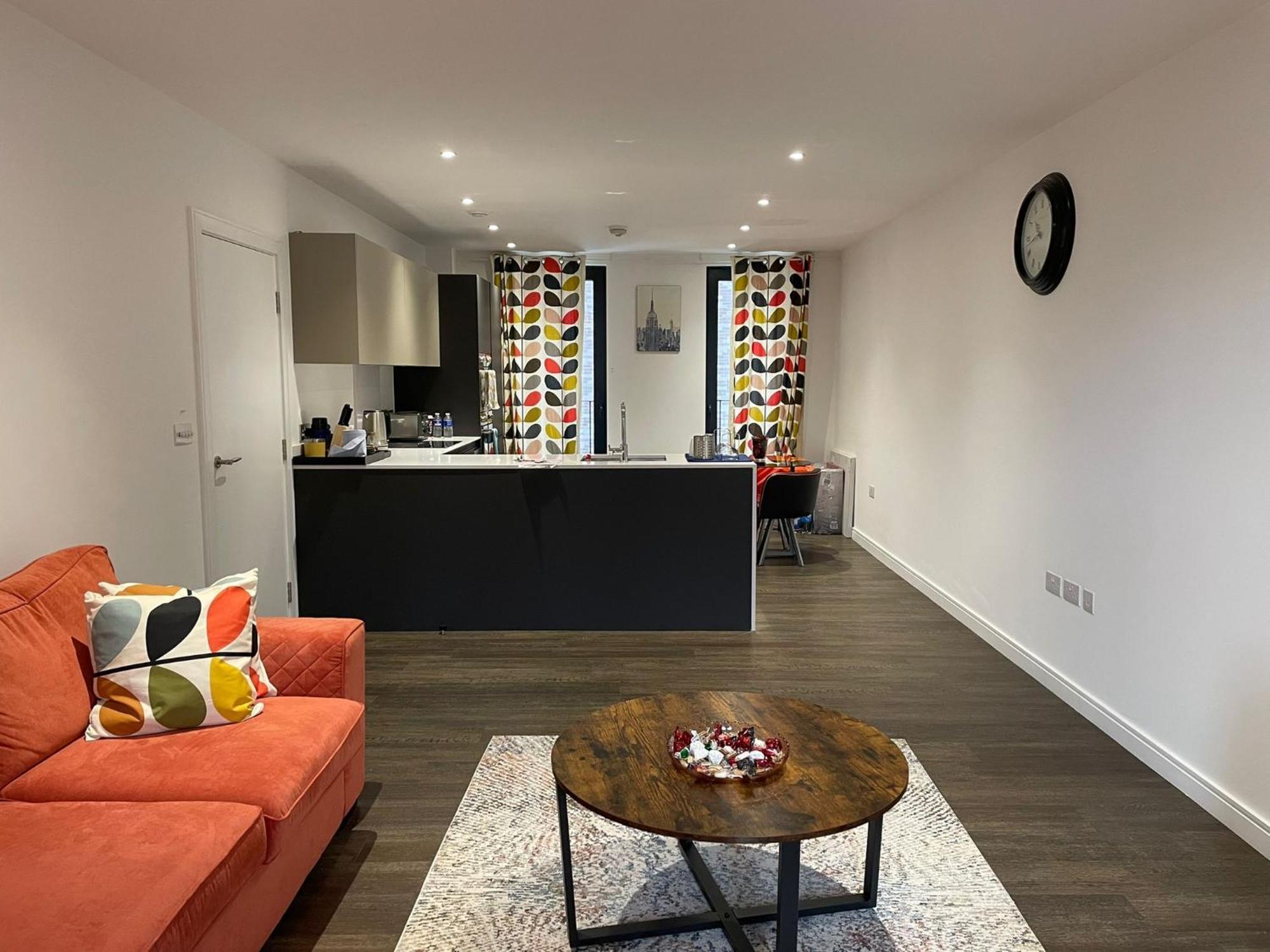 Double With Shares Bathroom Gazde/Camere de închiriat *